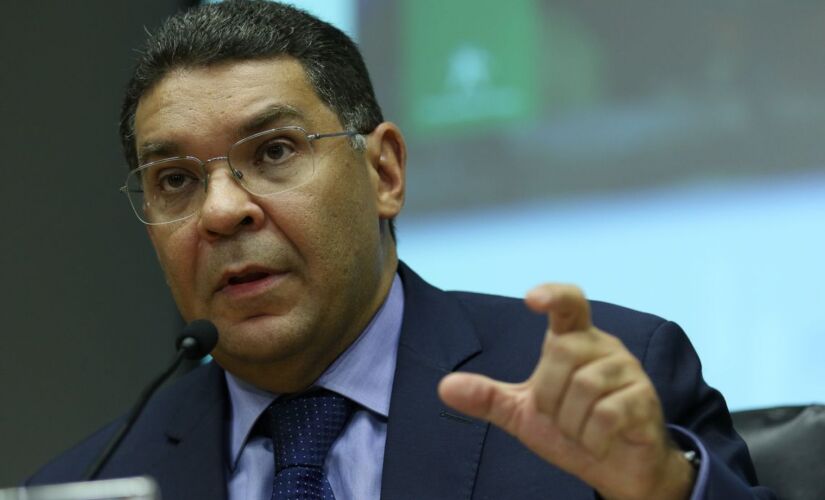 O número também foi pior que o esperado pelo secretário do Tesouro, Mansueto Almeida