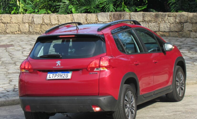 Peugeot 2008 Griffe 1.6 AT 