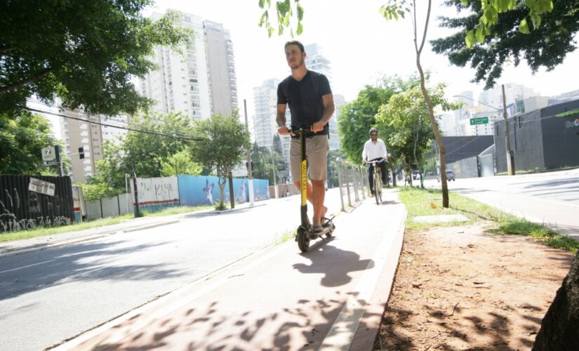 Empresas não informaram quantos patinetes circulam em SP e nem qual foi a redução de equipamentos