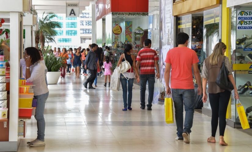 Houve alta, entretanto, na comparação com janeiro do ano passado, quando o indicador alcançou 60,1%; pesquisa é da CNC