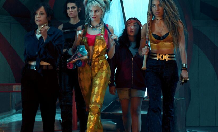 O longa que traz Margot Robbie no papel da psicóloga Harleen Quinzel, a Arlequina, vem sendo elogiado pela crítica internacional