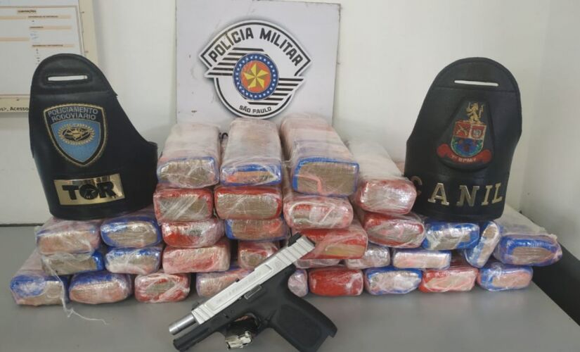 PORTO FELIZ_ Cão da PM identifica mala com drogas e pistola em ônibus na Castello Branco2_ Arquivo pessoal