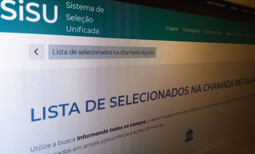 Esta é a primeira edição do programa com o oferecimento 
de bolsas em cursos  na modalidade de ensino a distância (EaD)