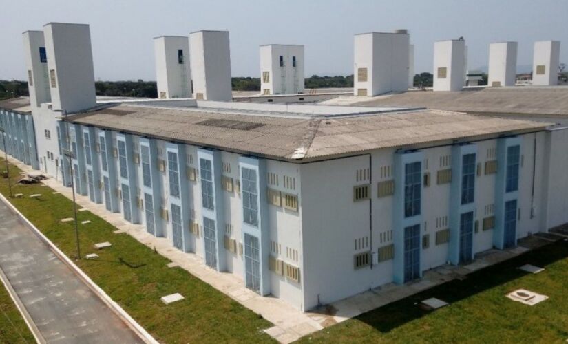 A nova penitenciária fica às margens da Rodovia Padre Manoel da Nóbrega; valor das obras até o momento é de R$ 53,3 milhões.