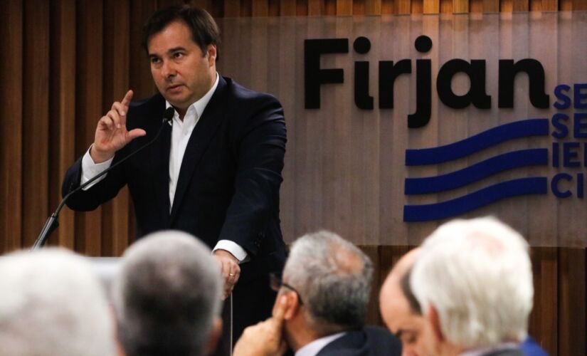 Maia participou de uma palestra para empresários Federação das Indústrias do Rio de Janeiro (Firjan) nesta segunda (10)