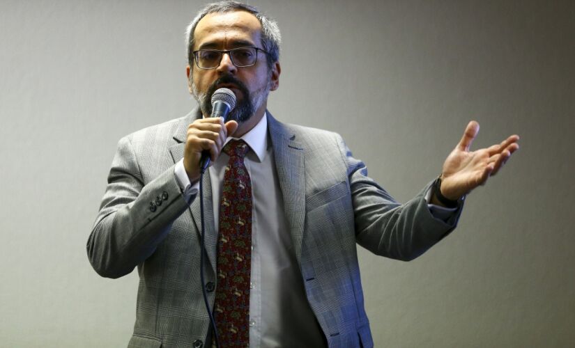 O ministro da Educação, Abraham Weintraub, participou nesta terça-feira de audiência no Senado