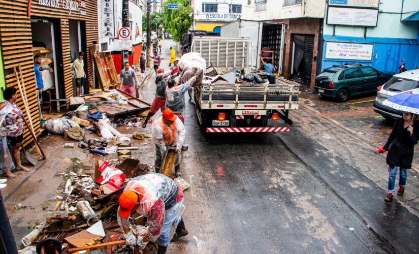 A chuva intensa que caiu em Taboão da Serra foi uma das maiores registradas na história da cidade e causou estragos 