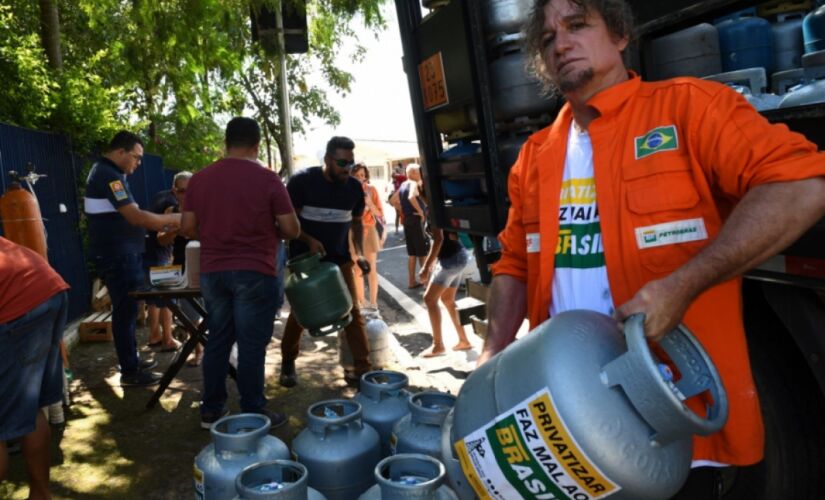 Esta já é maior greve da categoria desde a paralisação de 1995, que durou 32 dias