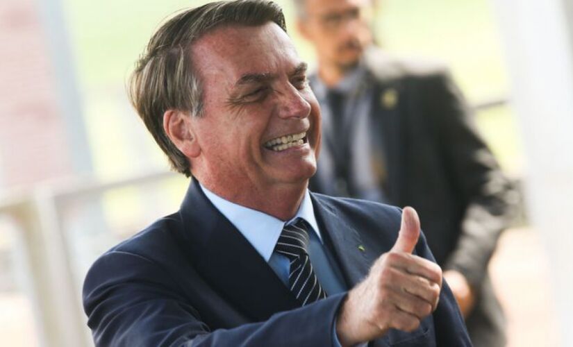 O presidente insinuou que na morte de Adriano da Nóbrega pode ter havido queima de arquivo pela polícia da Bahia