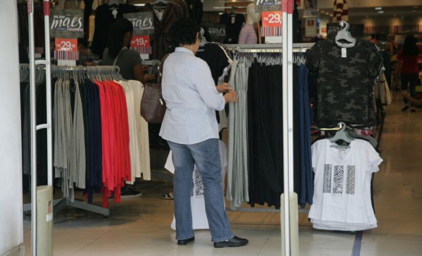A confiança subiu em cinco dos seis segmentos pesquisados pela FGV