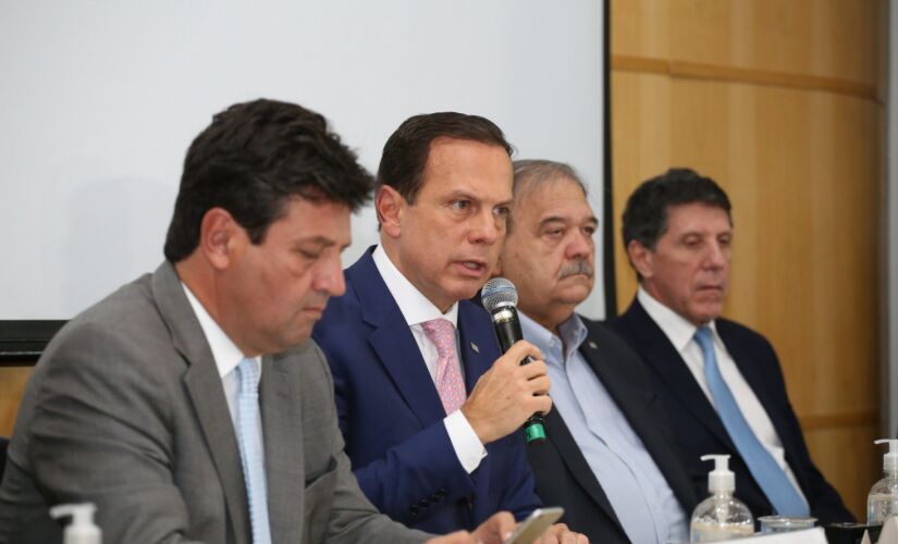 As medidas foram anunciadas na noite de ontem (15) pelo governador João Doria