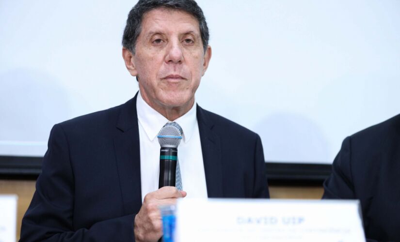 O infectologista David Uip &eacute; chefe do centro de combate ao Covid-19 no Estado de S&atilde;o Paulo