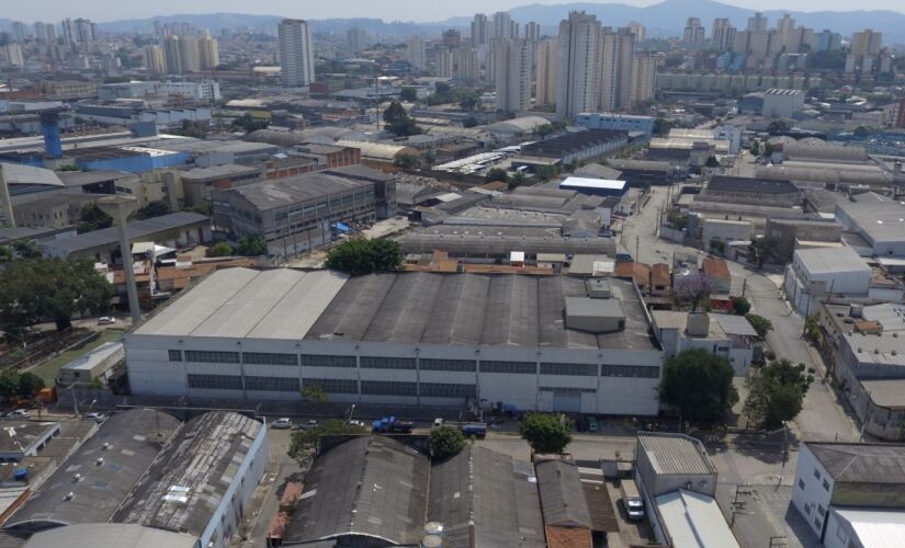  Dependência desativada do banco é um dos lotes
