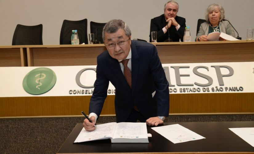 Tsuchiya alegou "motivos pessoais" para sua renúncia
