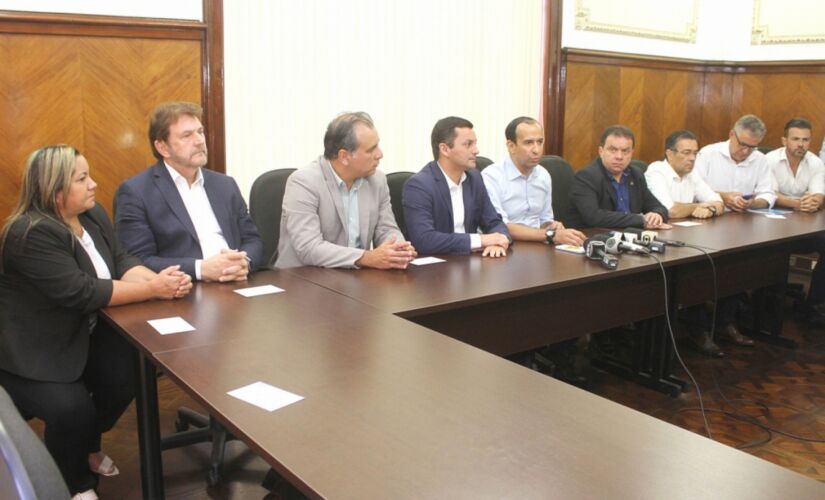 As medidas foram anunciadas pelo prefeito de Santos, Paulo Alexandre Barbosa, na última quinta (19)