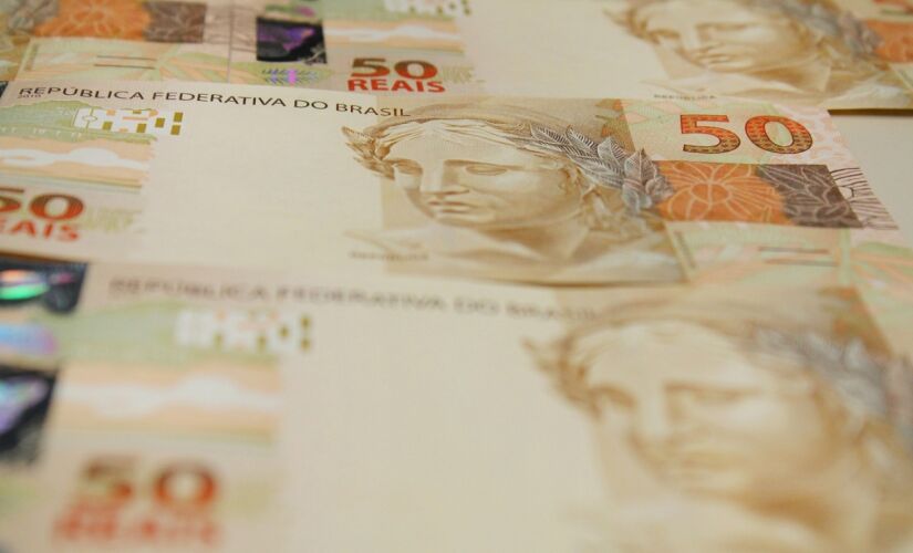Um projeto de lei promete ajudar trabalhadores com carteira assinada e autônoma