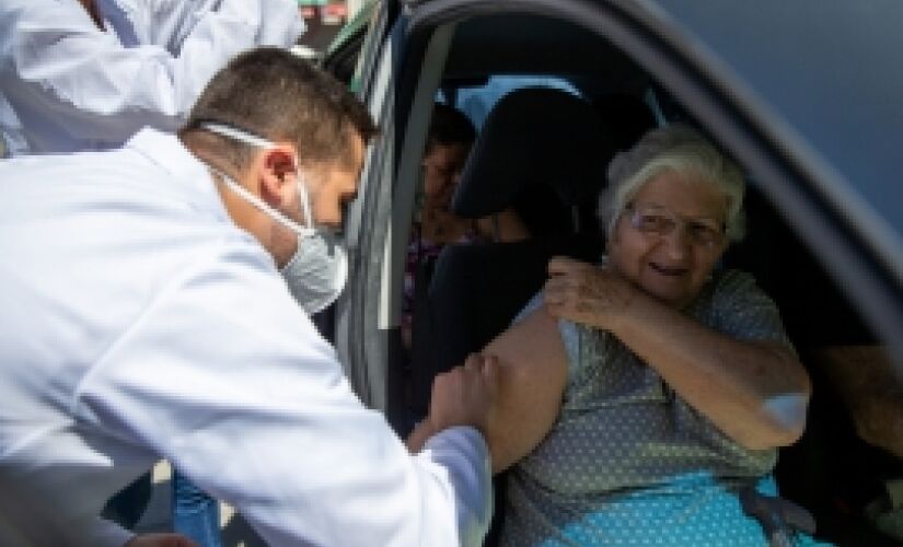 Até o momento, o Ministério da Saúde (MS) já enviou para São Paulo mais de 5 milhões de doses, que já foram distribuídas para todo o Estado