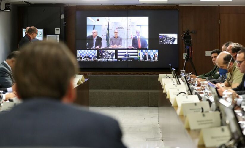 Bolsonaro durante reunião com governadores do Sudeste nesta quarta-feira