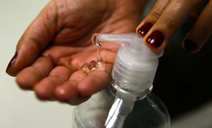 O &aacute;lcool em gel &eacute; considerado um dos produtos mais eficientes para a preven&ccedil;&atilde;o do coronav&iacute;rus, causador da Covid-19