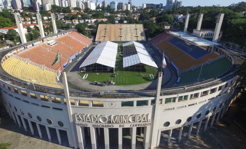 Hospital de campanha construído no estádio do Pacaembu, na zona oeste da Capital