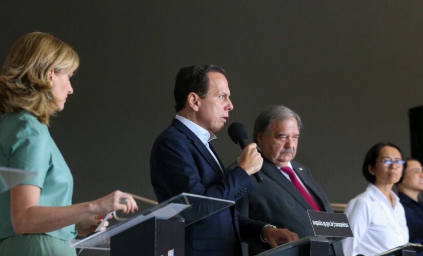 O governador afirmou que as medidas preventivas contra a covid-19 tomadas por SP estão em concordância com o Ministério da Saúde