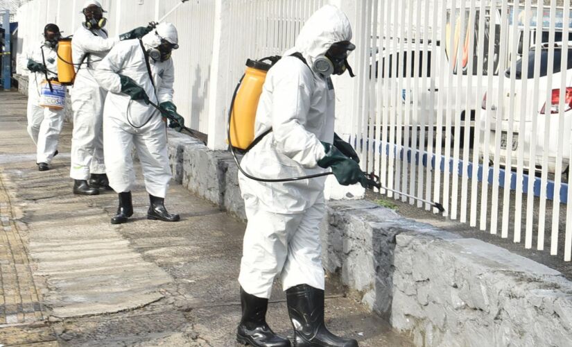 Em Salvador, a prefeitura intensifica a higienização na cidade para evitar a proliferação do vírus