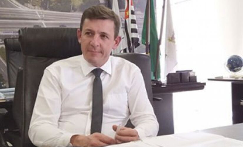 Segundo a assessoria de imprensa de Orlando Morando, o prefeito seguirá na UTI
