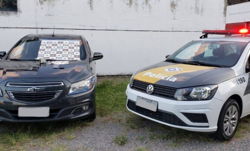 Polícia Rodoviária apreende carro dublê com seis ocupantes e cocaína em Itatiba; caso foi registrado na última sexta-feira 