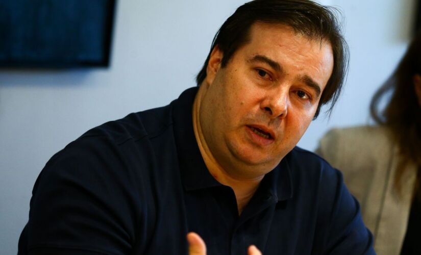O presidente da Câmara afirmou que o papel das lideranças do Congresso é que a crise política fique restrita ao Planalto