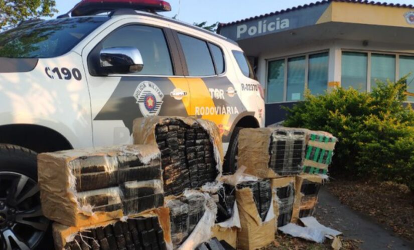 Polícia Rodoviária apreendeu quase 800 tijolos de maconha