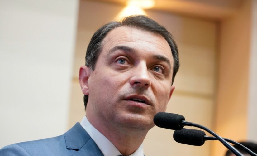 O governador de Santa Catarina, Mois&eacute;s Mendes (Sem partido) est&aacute; com Covid. 