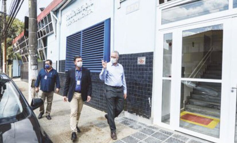 Morando e Reple vistoriaram o Hospital Anchieta na manhã de segunda-feira