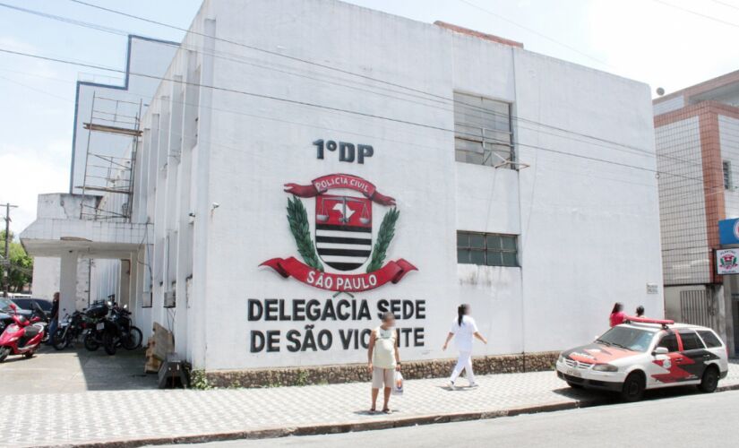 Dois flagrantes de porte ilegal de arma foram registrados na Delegacia de São Vicente
