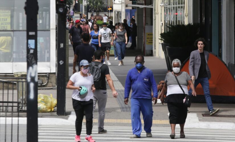 O governo de S&atilde;o Paulo atualizou os n&uacute;meros de casos e &oacute;bitos por Covid-19 no Estado