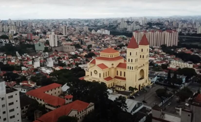  Com o retorno do atendimento ao Microempreendedor Individual (MEI), a Capital passa 
a contar com 18 Cates reabertos, agora nas unidades Lapa, São Miguel e Penha (foto) 