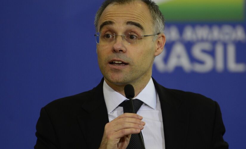 Andr&eacute; Mendon&ccedil;a