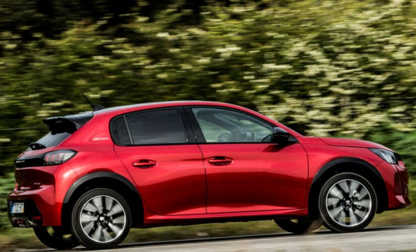 Peugeot 208 1.2 PureTech 100 Auto GT 