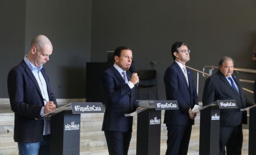 Bruno Covas e João Doria durante entrevista coletiva na tarde desta quarta-feira