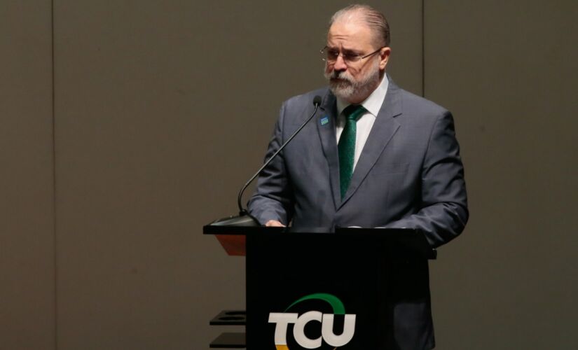 A Procuradoria-Geral da República informou que Aras se reuniria com sua equipe para analisar os fatos