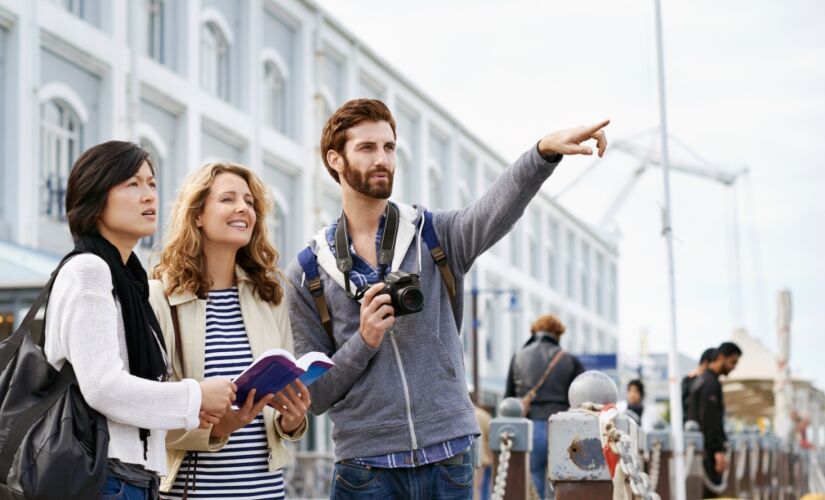 GRUPOS PEQUENOS. Na volta às atividades, viagens com menos pessoas, em grupos pequenos, vão ser mais procuradas pelos turistas, para evitar aglomerações. 
