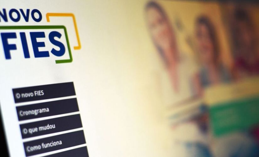 O Fies é o programa do governo federal que tem como meta facilitar o acesso ao crédito para financiamento de cursos de ensino 