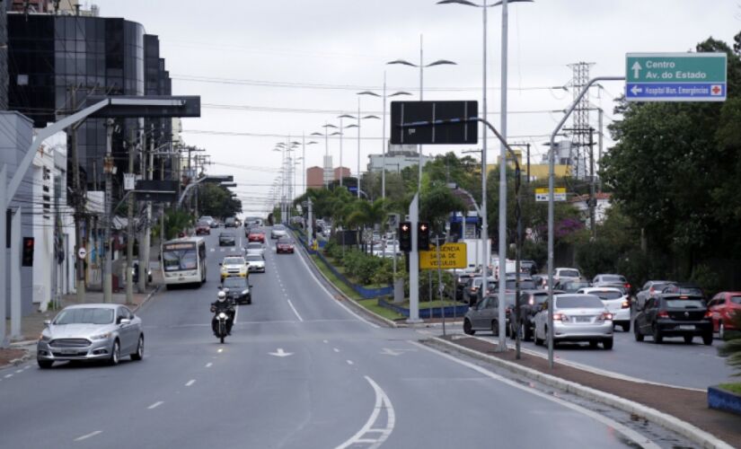 Motoristas e passageiros passarão por uma medição de temperatura, aqueles que apresentarem febre e alteração nos níveis de oxigênio no sangue realizarão o teste  da Covid-19