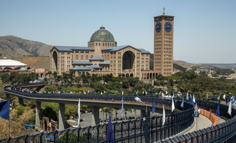 Aparecida. As imagens e histórias dos pontos turísticos podem ser visitados na página do Facebook da Prefeitura
