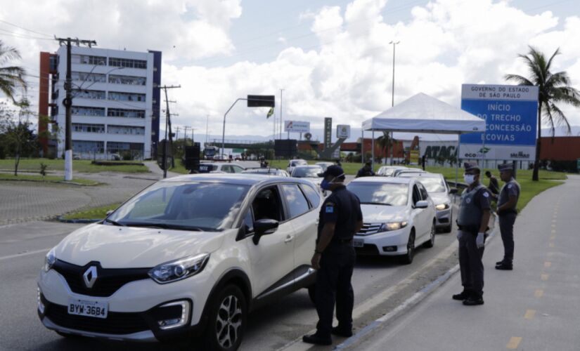 Após pedido dos prefeitos do litoral paulista, rodovias de acesso à região serão bloqueadas