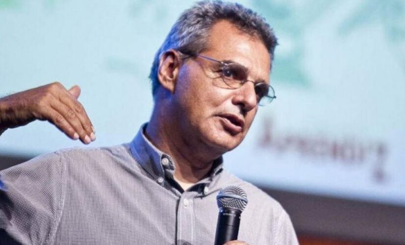 Gilberto Dimenstein morreu aos 63 anos, em São Paulo