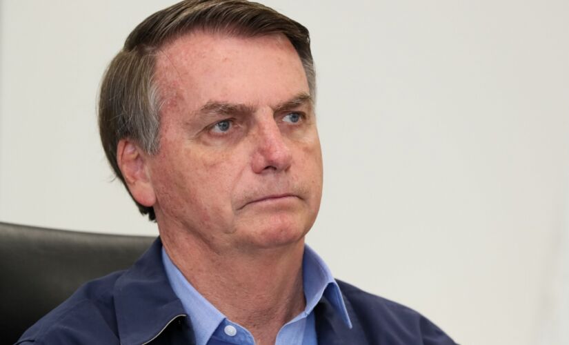 Bolsonaro foi questionado por um jornalista neste domingo (23)