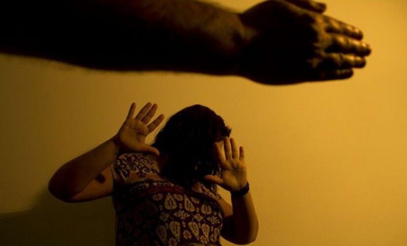 De acordo com o F&oacute;rum Brasileiro de Seguran&ccedil;a P&uacute;blica, 648 mulheres foram assassinadas no primeiro semestre do ano passado