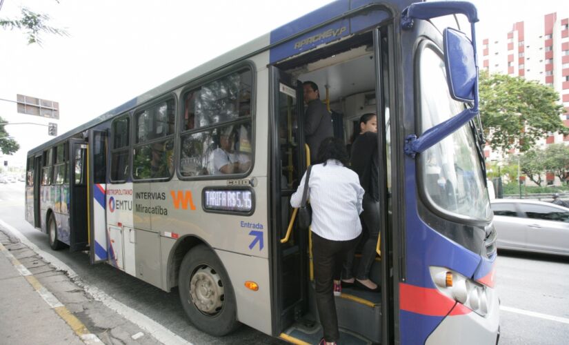 A Empresa Metropolitana de Transportes Urbanos  disse que a decisão de cancelar as linhas foi da Prefeitura de São Paulo