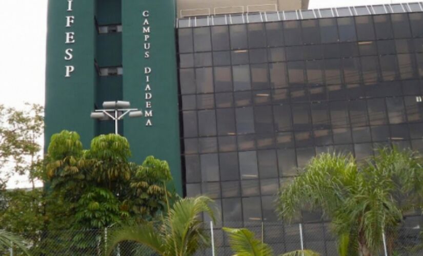 O espaço nasceu em 2007 voltado ao treinamento de profissionais de saúde para atendimento a crianças autistas, mas nos últimos meses começou a receber também pacientes adultos
