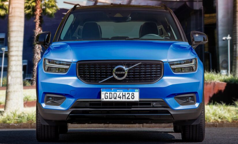 O XC 40 Hybrid tem um motor 1.5 turbo com 180 cavalos e outro elétrico com 82 cavalos
